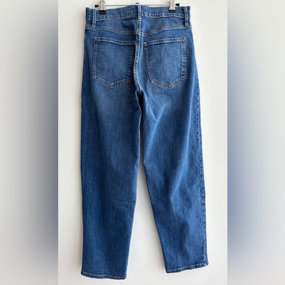 Banana Republic High-Rise Medium Wash Straight Jeans, Size 6/28 - Picture 16 of 16